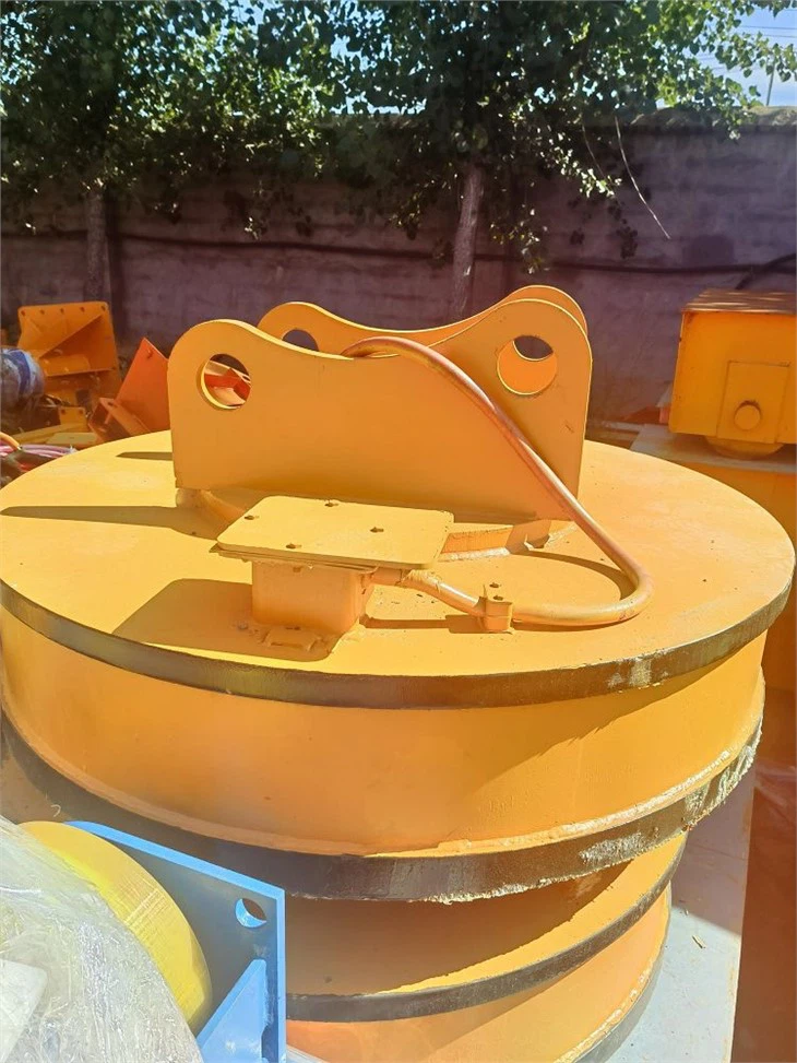 excavator magnet5