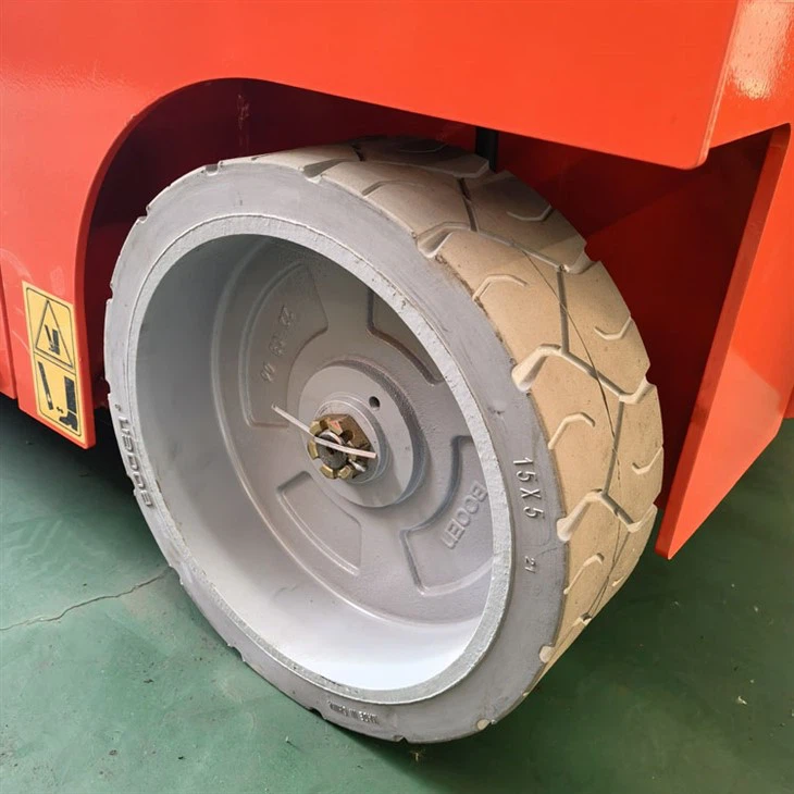 Self-propelled Electric Scissor Lift